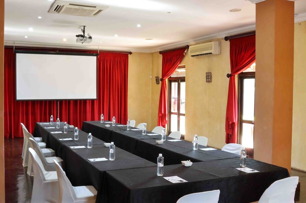 A corporate team-building activity at Umdlalo Lodge, KZN South Coast