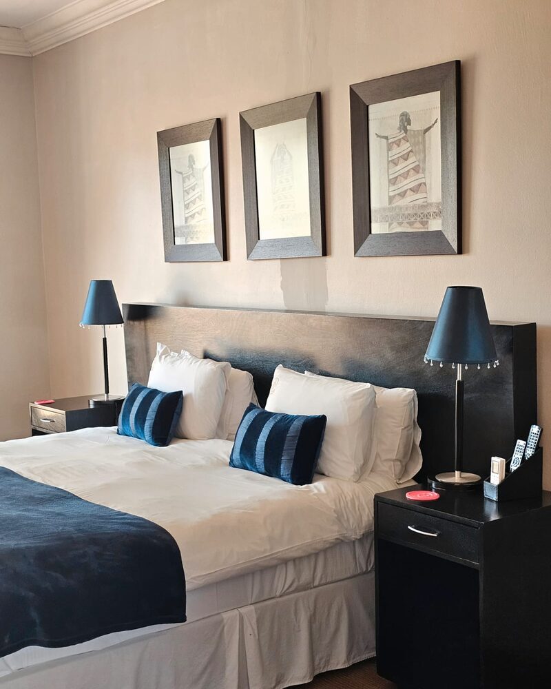 A four-star en-suite room at Umdlalo Lodge, Umtentweni