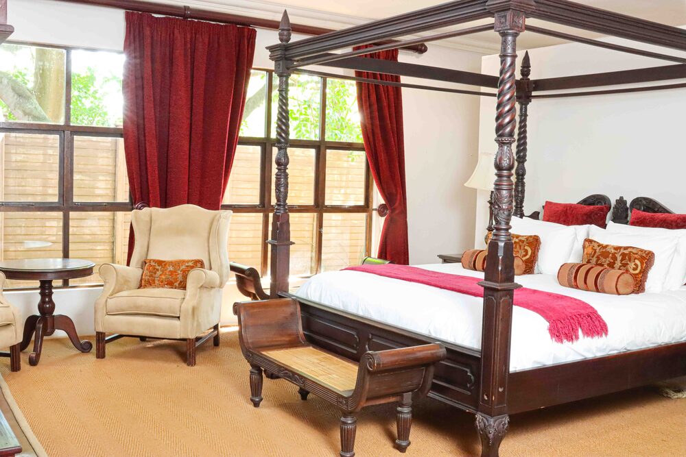 A king-size guest room at Umdlalo Boutique Lodge