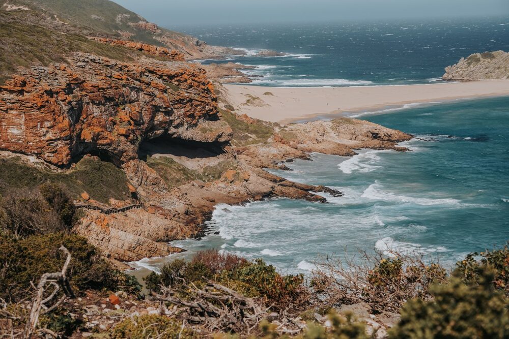 The Indian Ocean coastline near Umdlalo Lodge